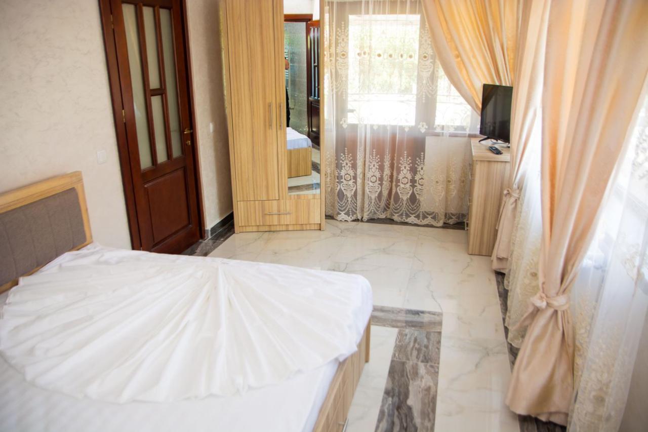 Hotel Casa Alex Si Alexia Jiblea Veche Esterno foto