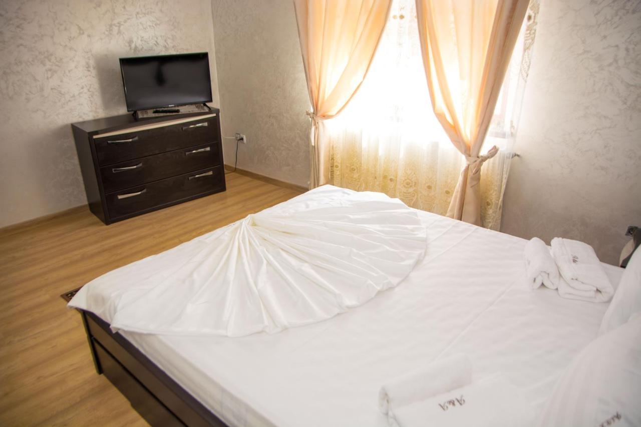 Hotel Casa Alex Si Alexia Jiblea Veche Esterno foto